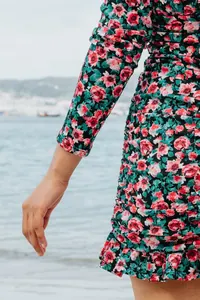 Çiçekli Kruvaze Mini Elbise
