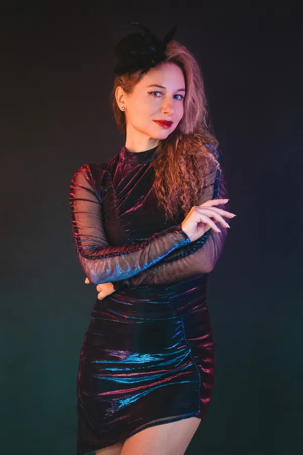 Metalik Tül Kollu Mini Elbise