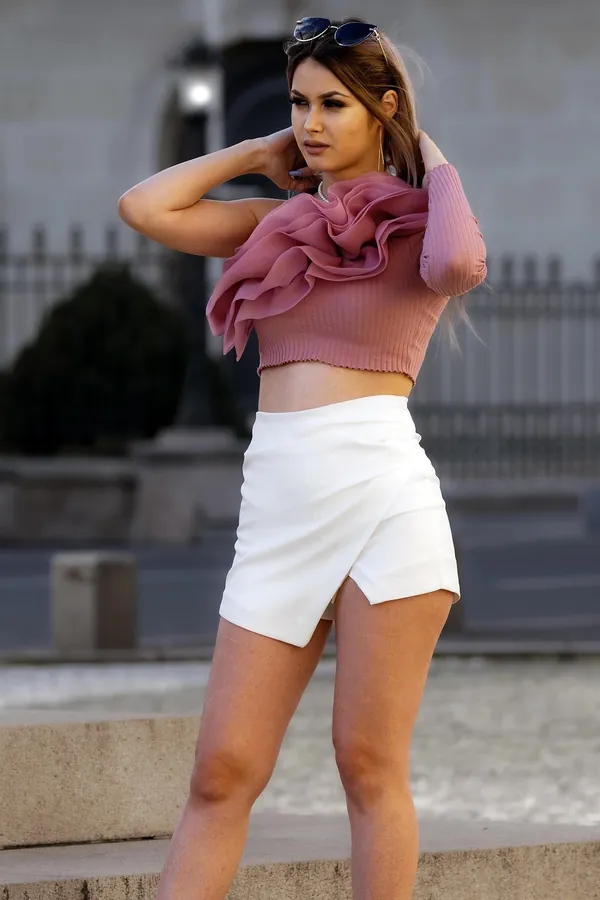 Pembe Fırfırlı Crop Bluz