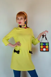 Sarı Fiyonklu Mini Elbise