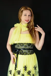 Sarı Tül Dantel Kuşaklı Elbise