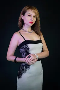 Siyah Beyaz Dantelli Kalem Elbise